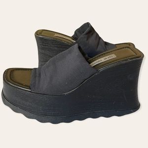 Vintage Steve Madden Y2k CHUNKY PLATFORM SANDALS DANIELLA 8 CHONKY RARE 2000s